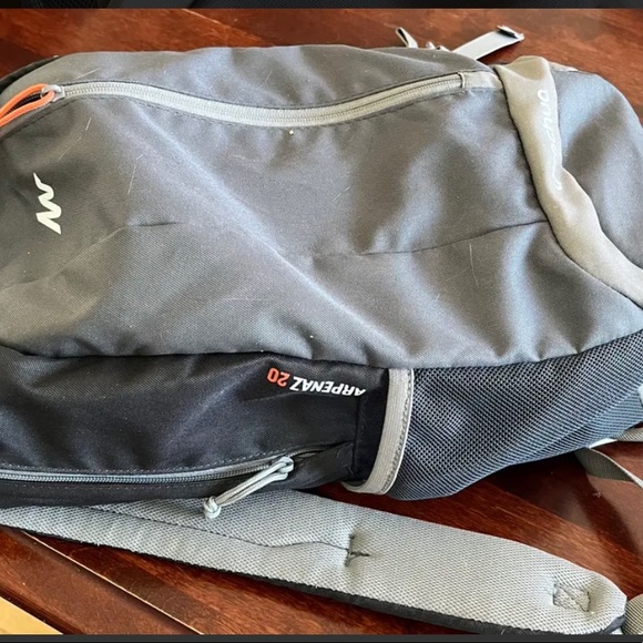 Bagpack (15 litres) - Picture 2 of 3